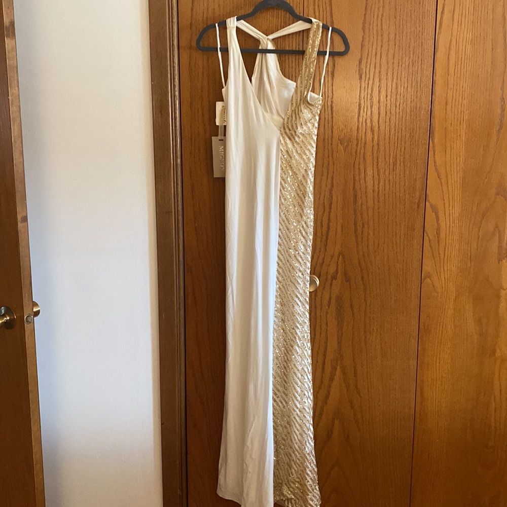 Long dress with gold and white detail